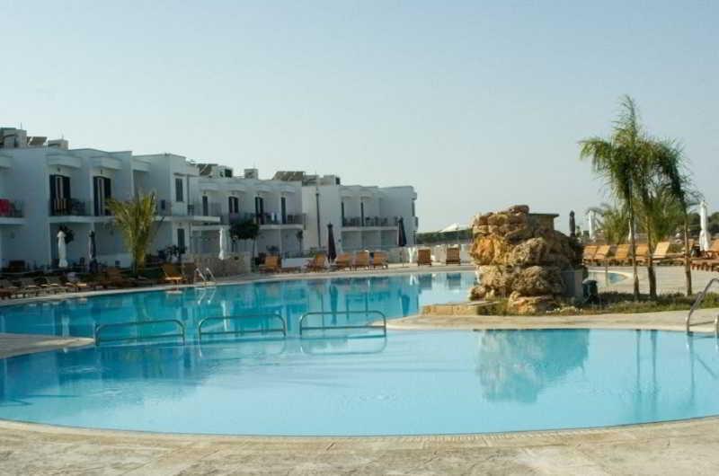 Hotel Resort Portoselvaggio Sant Isidoro  Buitenkant foto